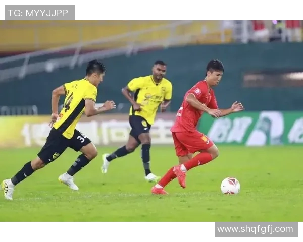 中超激战石家庄迎战重庆球队争夺关键积分展现精彩对决